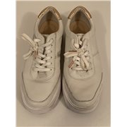 Clarks White and Rose Gold Hero Walk Womens Trainers Uk Size Uk 5 61210571